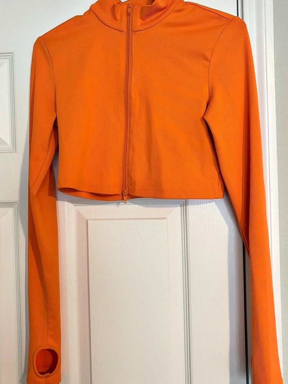H&M Medium Orange Cropped Zip Crop Top